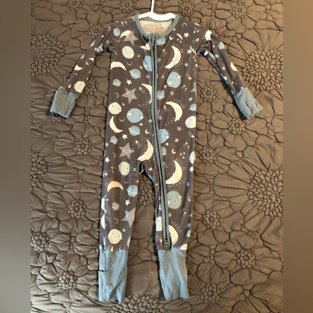 Little Sleepies Size 6-12 months. Blue to the Moon and Back